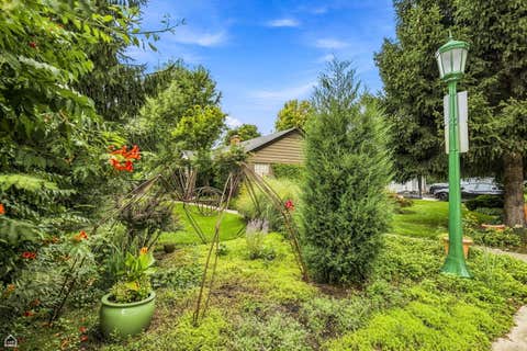 Tiny photo for 901 Cherokee Road, Wilmette, IL 60091 (MLS # 12732318)