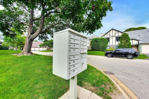 Tiny photo for 1720 E Shannon Lane #6, Palatine, IL 60074 (MLS # 12772177)