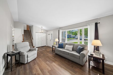 Tiny photo for 5S742 Meadow Lake Drive, Naperville, IL 60540 (MLS # 12632258)