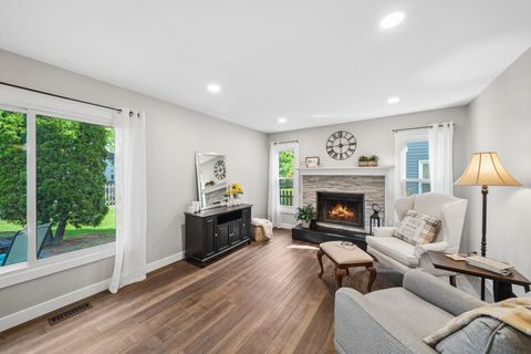 Tiny photo for 5S742 Meadow Lake Drive, Naperville, IL 60540 (MLS # 12632258)