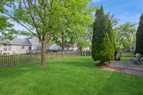 Tiny photo for 5S742 Meadow Lake Drive, Naperville, IL 60540 (MLS # 12632258)
