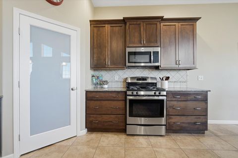 Tiny photo for 1529 Stoneroller Circle, Bloomington, IL 61705 (MLS # 12552464)