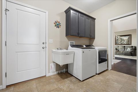 Tiny photo for 1529 Stoneroller Circle, Bloomington, IL 61705 (MLS # 12552464)