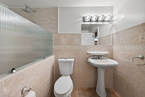 Tiny photo for 221 E Grantley Avenue, Elmhurst, IL 60126 (MLS # 12609510)