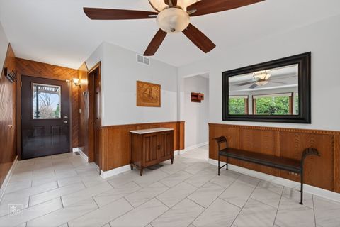 Tiny photo for 221 E Grantley Avenue, Elmhurst, IL 60126 (MLS # 12609510)