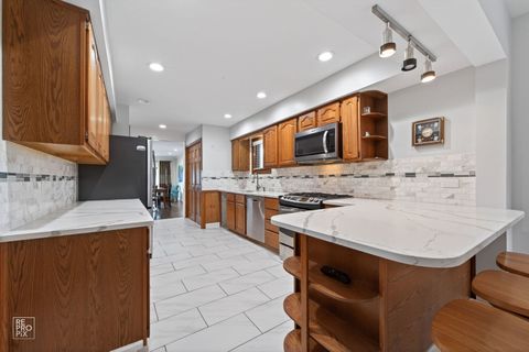 Tiny photo for 221 E Grantley Avenue, Elmhurst, IL 60126 (MLS # 12609510)