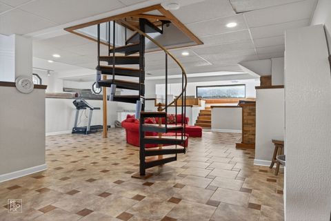 Tiny photo for 221 E Grantley Avenue, Elmhurst, IL 60126 (MLS # 12609510)