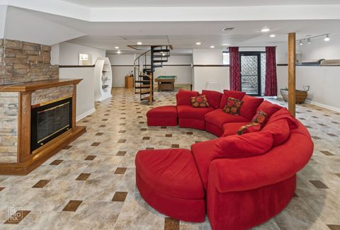 Tiny photo for 221 E Grantley Avenue, Elmhurst, IL 60126 (MLS # 12609510)