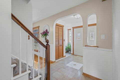 Tiny photo for 1323 S Roselle Road, Schaumburg, IL 60193 (MLS # 12554029)