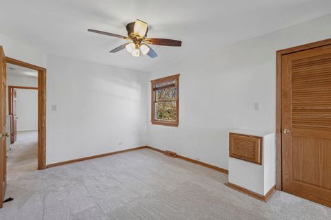 Tiny photo for 1323 S Roselle Road, Schaumburg, IL 60193 (MLS # 12554029)