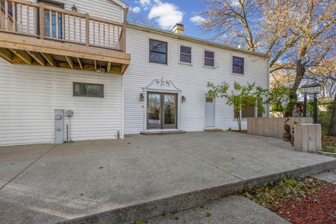 Tiny photo for 1323 S Roselle Road, Schaumburg, IL 60193 (MLS # 12554029)