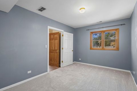 Tiny photo for 1323 S Roselle Road, Schaumburg, IL 60193 (MLS # 12554029)