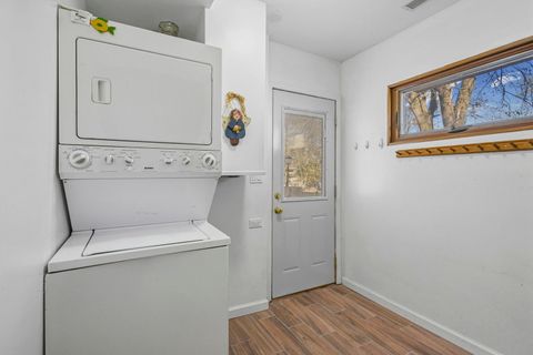 Tiny photo for 1323 S Roselle Road, Schaumburg, IL 60193 (MLS # 12554029)