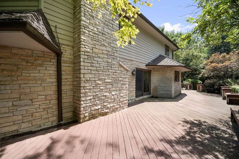 Tiny photo for 4 Keri Lane, Burr Ridge, IL 60527 (MLS # 12422000)