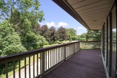 Tiny photo for 4 Keri Lane, Burr Ridge, IL 60527 (MLS # 12422000)