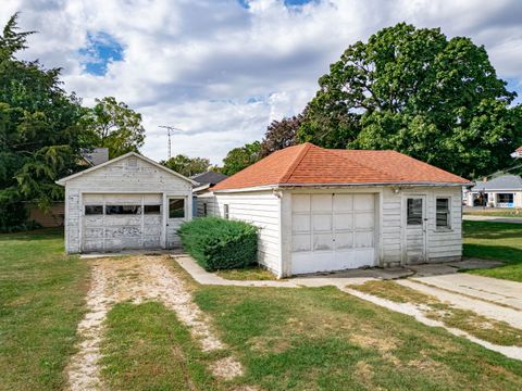 Tiny photo for 830 N Taylor Street, Marengo, IL 60152 (MLS # 12435008)