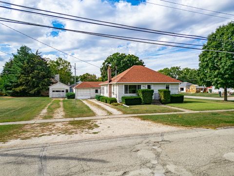 Photo of 830 N Taylor Street, Marengo, IL 60152 (MLS # 12435008)