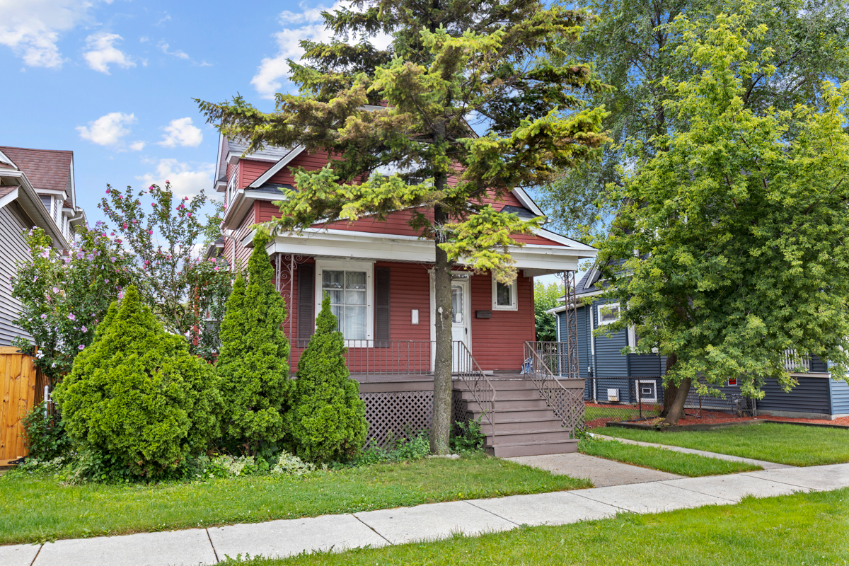 5111 W 22nd Place