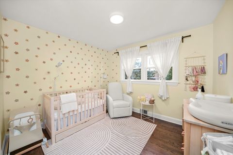 Tiny photo for 3801 W Sherwin Avenue, Lincolnwood, IL 60712 (MLS # 12509022)