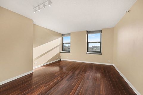 Tiny photo for 3660 N Lake Shore Drive #915, Chicago, IL 60613 (MLS # 12550505)