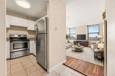 Tiny photo for 3660 N Lake Shore Drive #915, Chicago, IL 60613 (MLS # 12550505)