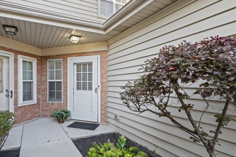 Tiny photo for 94 Golfview Drive, Glendale Heights, IL 60139 (MLS # 12792247)