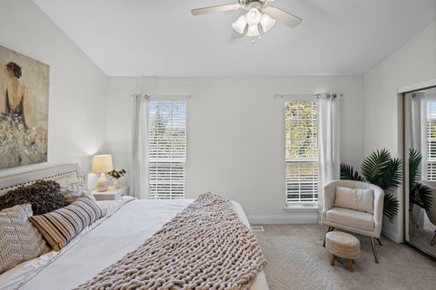 Tiny photo for 94 Golfview Drive, Glendale Heights, IL 60139 (MLS # 12792247)