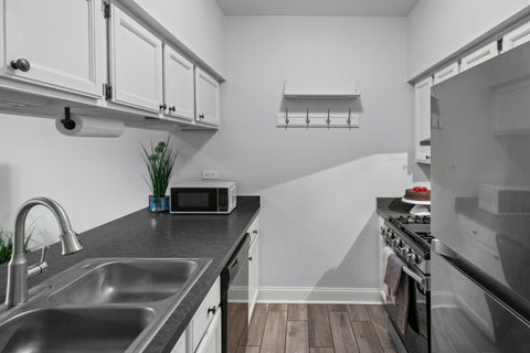 Tiny photo for 94 Golfview Drive, Glendale Heights, IL 60139 (MLS # 12792247)