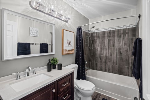 Tiny photo for 94 Golfview Drive, Glendale Heights, IL 60139 (MLS # 12792247)