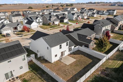 Tiny photo for 3901 Slate Drive, Champaign, IL 61822 (MLS # 12459106)