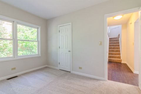 Tiny photo for 915 E Chicago Avenue, Naperville, IL 60540 (MLS # 12505078)