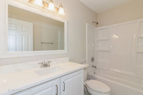 Tiny photo for 915 E Chicago Avenue, Naperville, IL 60540 (MLS # 12505078)