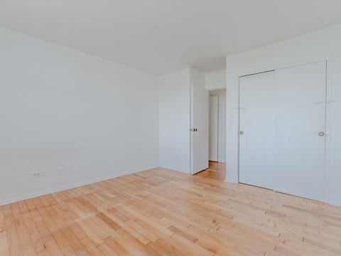 Tiny photo for 20 N Tower Road #8G, Oak Brook, IL 60523 (MLS # 12757162)