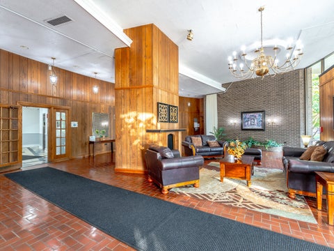 Tiny photo for 20 N Tower Road #8G, Oak Brook, IL 60523 (MLS # 12757162)