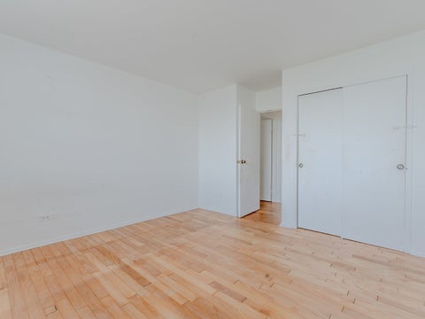 Tiny photo for 20 N Tower Road #8G, Oak Brook, IL 60523 (MLS # 12757162)