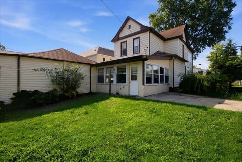 Tiny photo for 219 E Michigan Avenue, Pontiac, IL 61764 (MLS # 12707347)