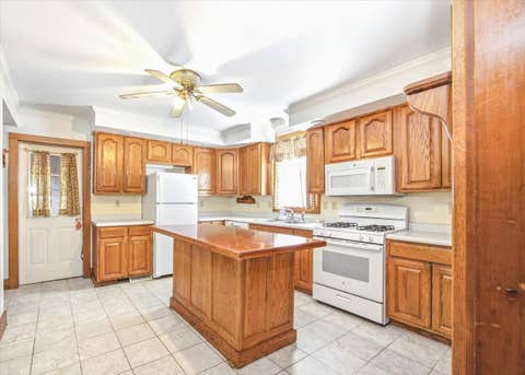 Tiny photo for 219 E Michigan Avenue, Pontiac, IL 61764 (MLS # 12707347)