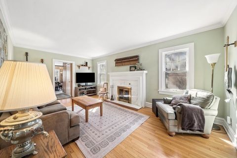 Tiny photo for 2437 Marcy Avenue, Evanston, IL 60201 (MLS # 12594926)