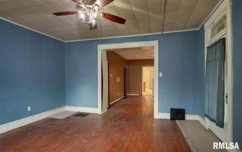 Tiny photo for 623 PAYSON Avenue, Quincy, IL 62301 (MLS # QC4266731)