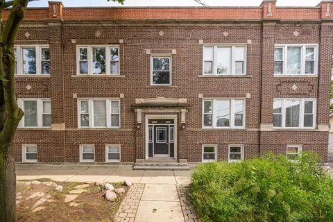 5349 N Winchester Avenue 1 Chicago IL 60640