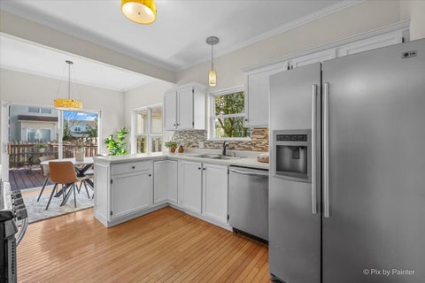 Tiny photo for 1077 Viewpoint Drive, Lake In The Hills, IL 60156 (MLS # 12701115)