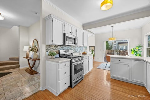 Tiny photo for 1077 Viewpoint Drive, Lake In The Hills, IL 60156 (MLS # 12701115)