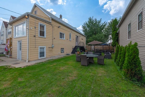 Tiny photo for 3122 W 39th Place, Chicago, IL 60632 (MLS # 12730220)