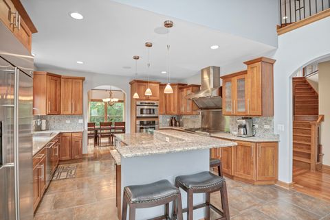 Tiny photo for 1535 S Douglas Avenue, Arlington Heights, IL 60005 (MLS # 12456002)