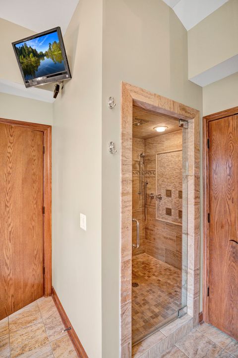 Tiny photo for 1535 S Douglas Avenue, Arlington Heights, IL 60005 (MLS # 12456002)