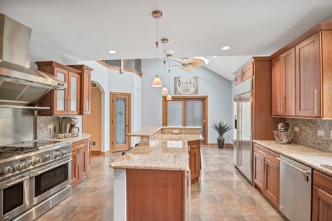 Tiny photo for 1535 S Douglas Avenue, Arlington Heights, IL 60005 (MLS # 12456002)