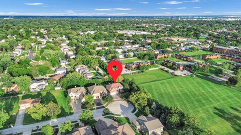 Tiny photo for 1535 S Douglas Avenue, Arlington Heights, IL 60005 (MLS # 12456002)