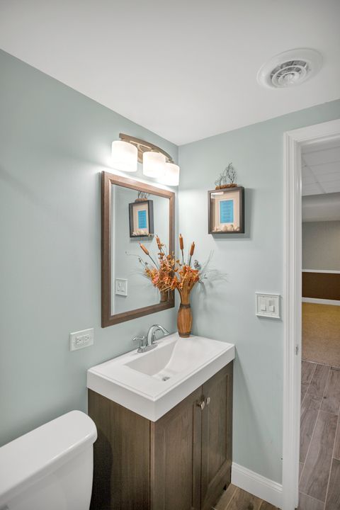 Tiny photo for 1535 S Douglas Avenue, Arlington Heights, IL 60005 (MLS # 12456002)