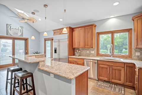 Tiny photo for 1535 S Douglas Avenue, Arlington Heights, IL 60005 (MLS # 12456002)