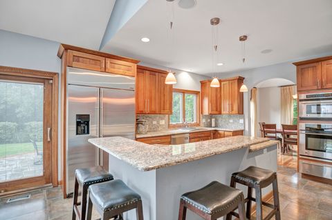 Tiny photo for 1535 S Douglas Avenue, Arlington Heights, IL 60005 (MLS # 12456002)